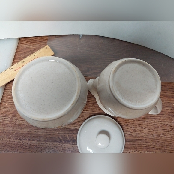 Vintage* Country Home Creamer and Sugar Bowl Set - Picture 7 of 11